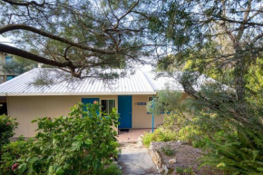 ARCADIA -Straddie original 3 bedroom house with ocean views